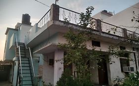 Rashi Home Stay